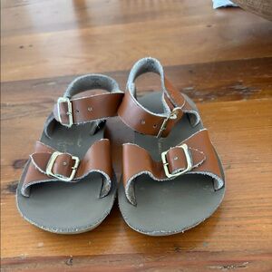 Little kids sandals